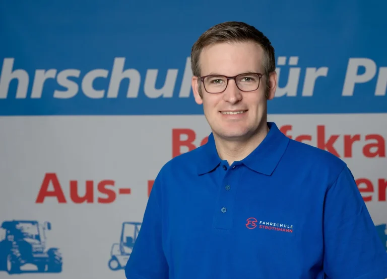 Alexander Strothmann, Geschäftsführer und Fahrlehrer aller Klassen